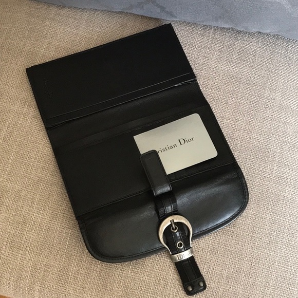 Christian Dior Black Bifold - Picture 2 of 11